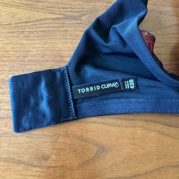 Torrid Galaxy Print Push-up Plunge Underwire Bra - Picture 4 of 6